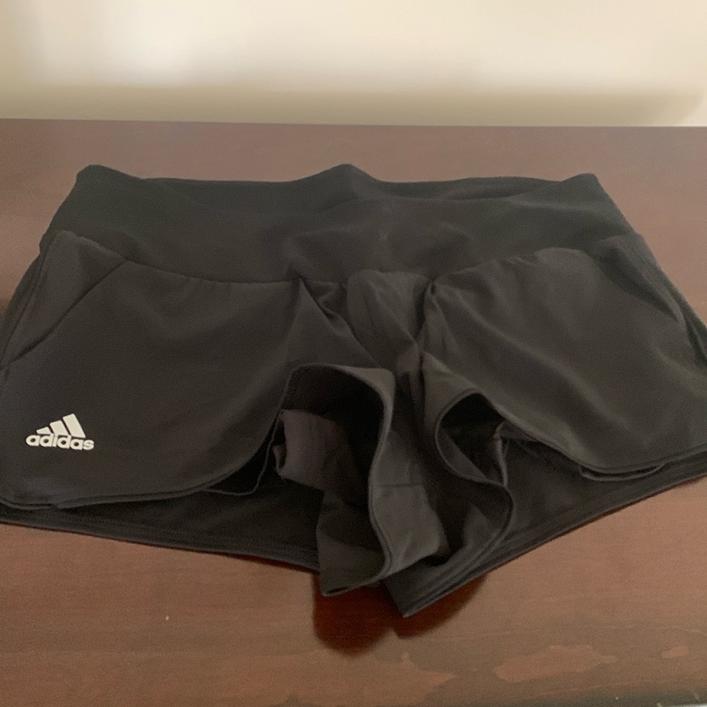 adidas shorts M